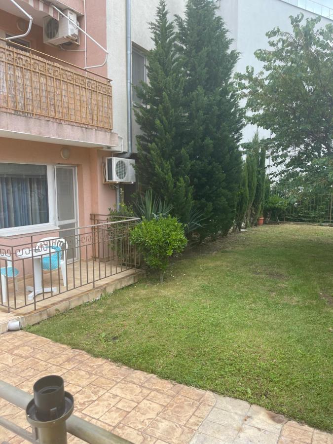 Appartement Le Premiére Randevu à Sveti Vlas Extérieur photo