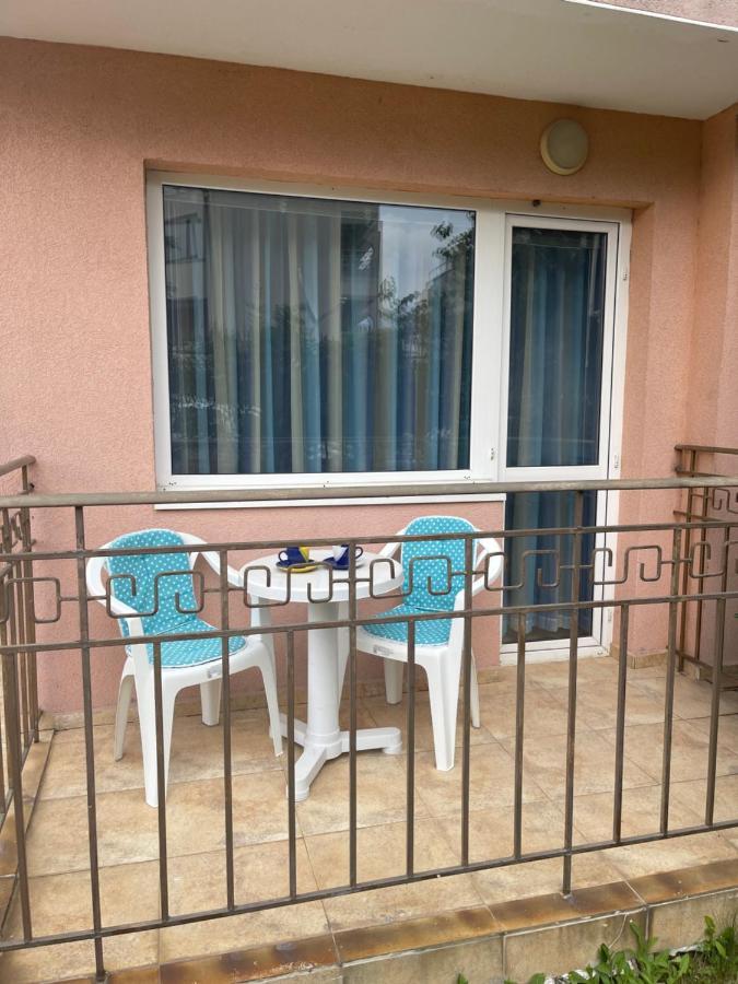 Appartement Le Premiére Randevu à Sveti Vlas Extérieur photo