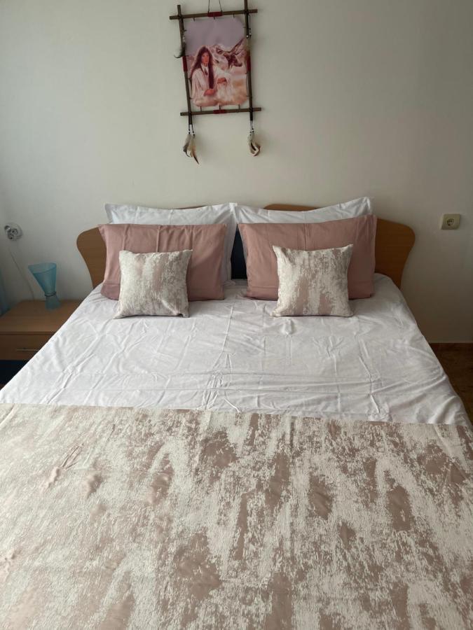 Appartement Le Premiére Randevu à Sveti Vlas Extérieur photo