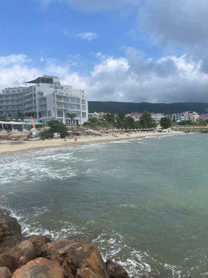 Appartement Le Premiére Randevu à Sveti Vlas Extérieur photo