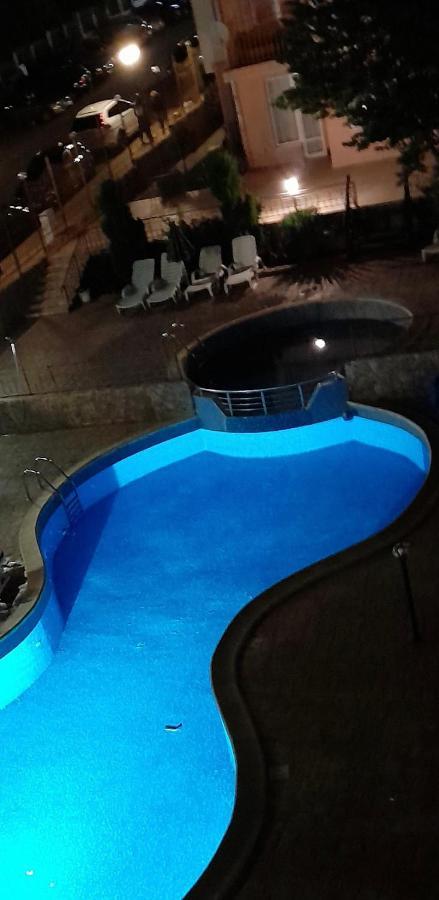 Appartement Le Premiére Randevu à Sveti Vlas Extérieur photo