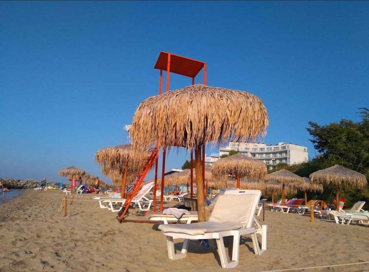 Appartement Le Premiére Randevu à Sveti Vlas Extérieur photo