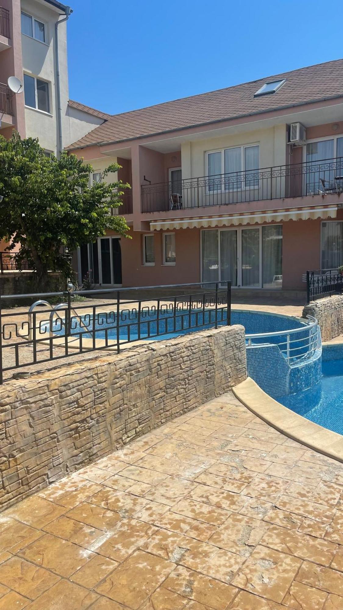 Appartement Le Premiére Randevu à Sveti Vlas Extérieur photo