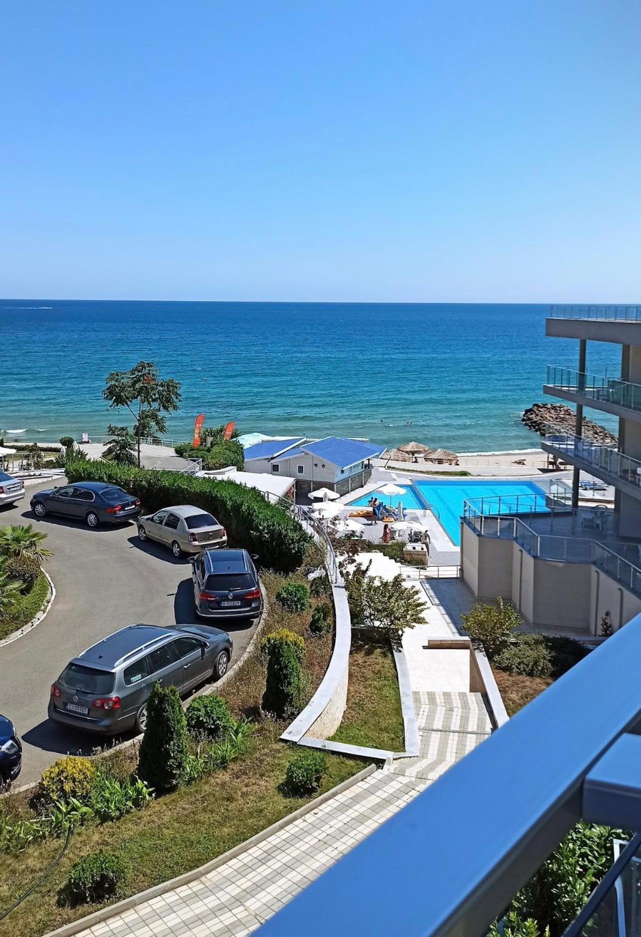 Appartement Le Premiére Randevu à Sveti Vlas Extérieur photo